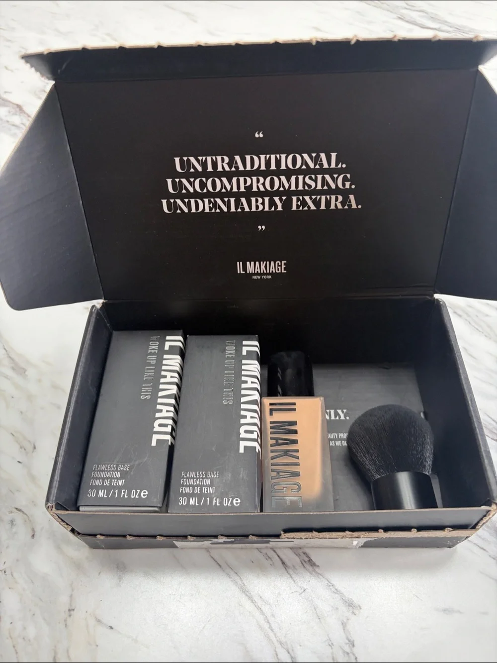 IL MAKIAGE Foundation Set — Black Packaging & Beige Foundation